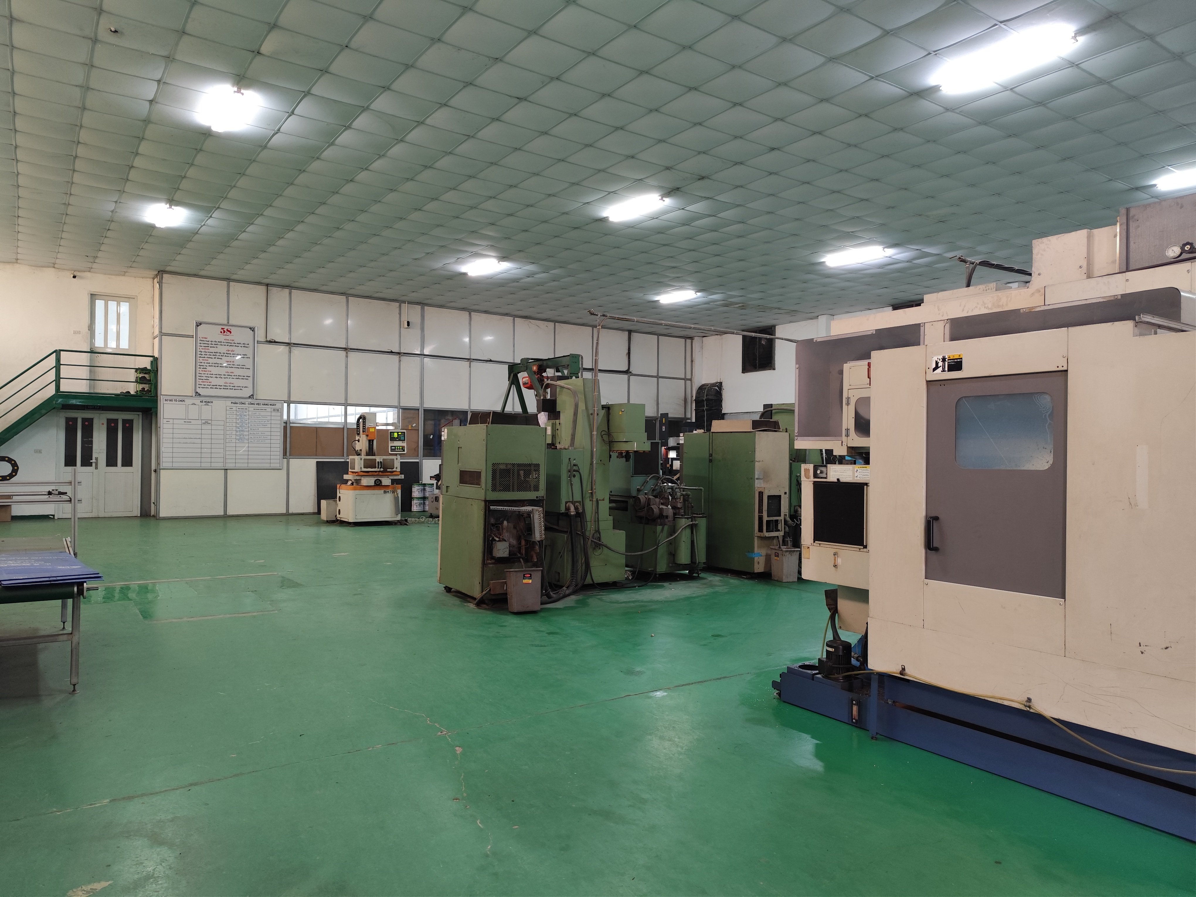 CNC milling machine (3)